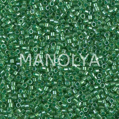 DB916-DELICA BD SPARKLING LT GREEN CHARTREUSE
