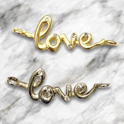 3,2cm. KÜÇÜK ''LOVE'' BİLEKLİK APARATI