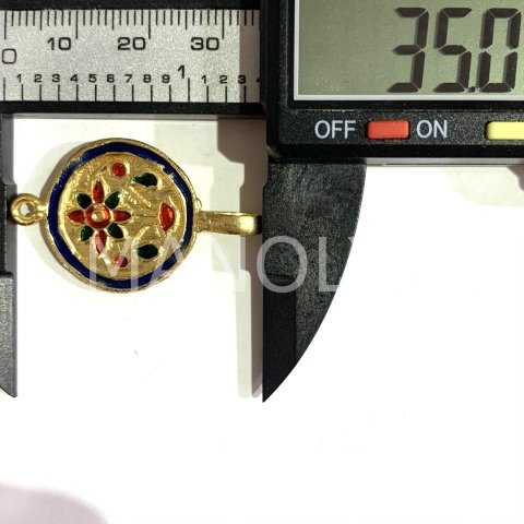 3,5cm. BÜYÜK ÇİÇEK MOTİFLİ ARA APARAT