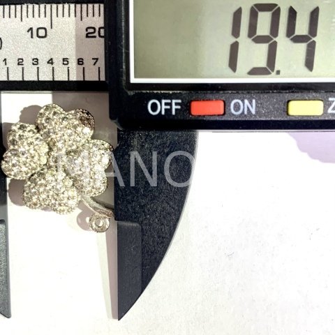 2cm. ZİRKONLU SAPLI DÖRT YAPRAKLI YONCA