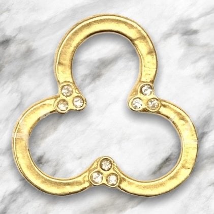 3,5x3,5cm. KRİSTALLİ YONCA KOLYE UCU