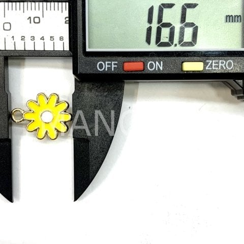 1,6cm. MİNELİ ÇİÇEK KOLYE UCU