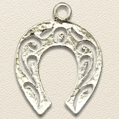 3,2cm. DESENLİ AT NALI KOLYE UCU
