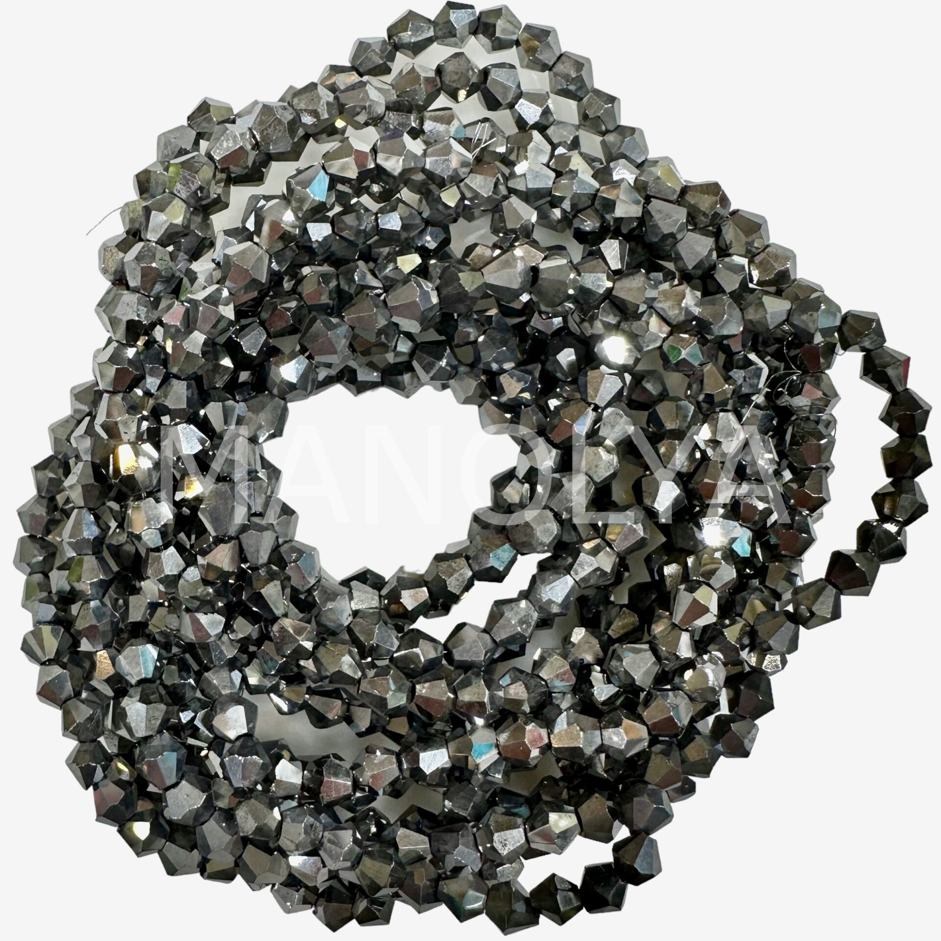 4mm. PİRAMİT KRİSTAL NO:1