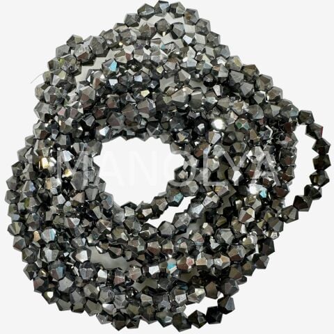 4mm. PİRAMİT KRİSTAL NO:1