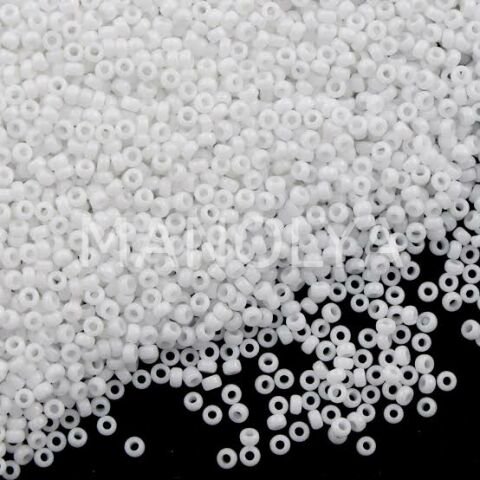 15-9402 MIYUKI SEEDBEADS OPAQUE CHALK WHITE