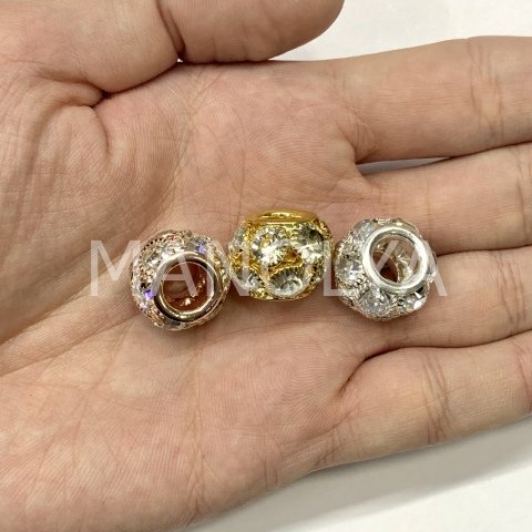 1,8cm. GENİŞ DELİKLİ TAŞLI TOP