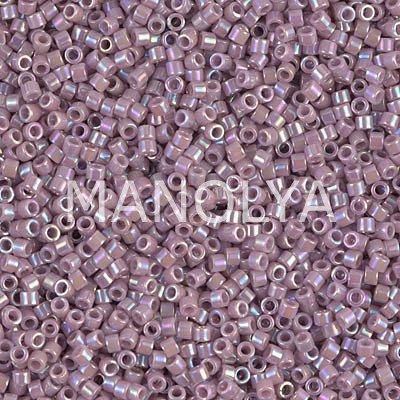 DB158-DELICA BEAD OPAQUE LILAC