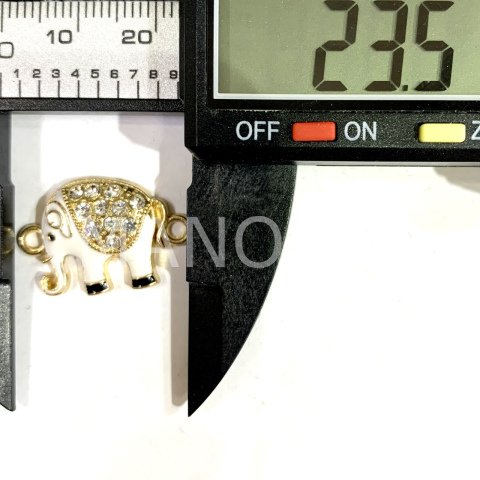 2,4cm. KRİSTAL SIRTLI RENKLİ FİL