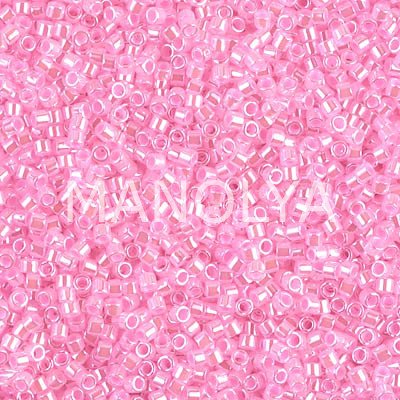 DB245-DELICA BD LINED CRYSTL/MD PINK