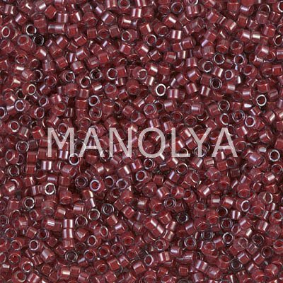 DB280-DELICA BD LNED CRYSTAL