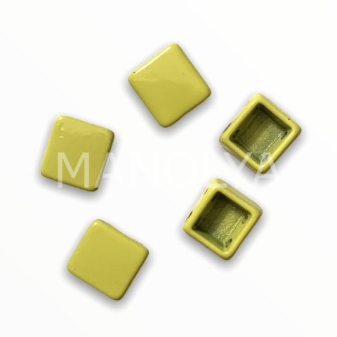 7x8mm. FISTIK YEŞİL KARE YATAY DOMİNO