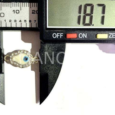 1,9cm. ZİRKON ÇERÇEVELİ KÜÇÜK BALIK