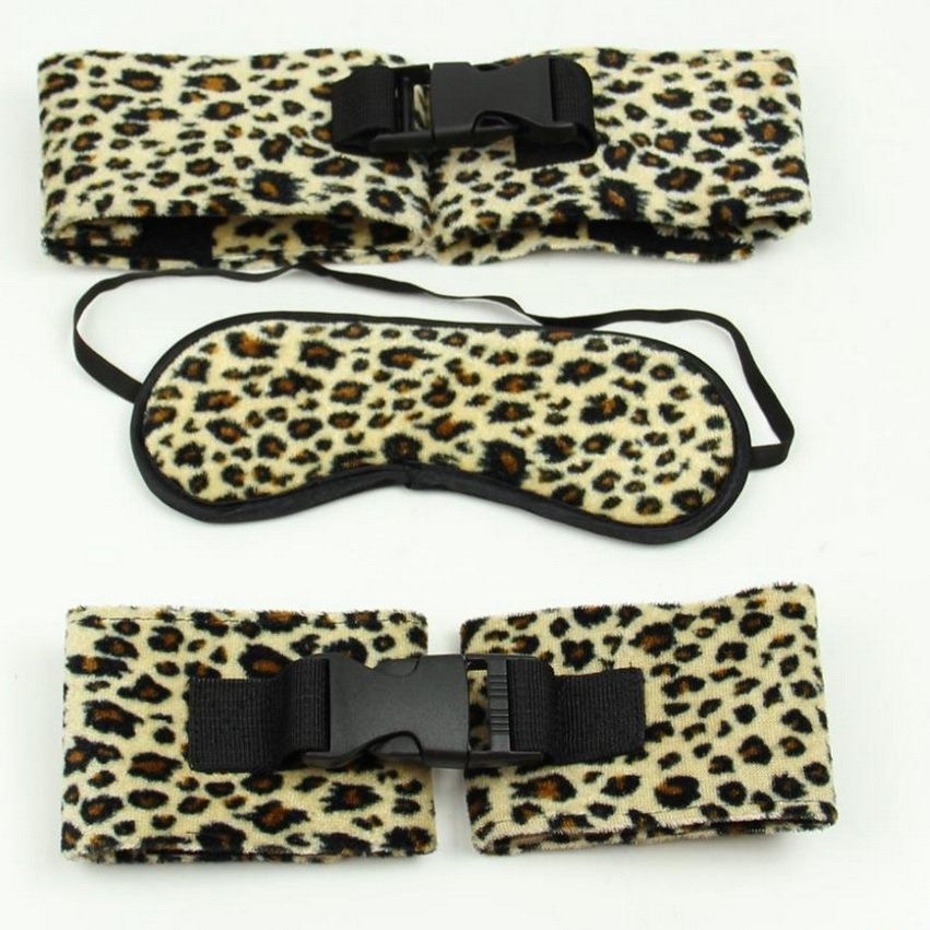 Leopar El Kelepçesi, Ayak Kelepçesi ve Maske Takımı ABM1253