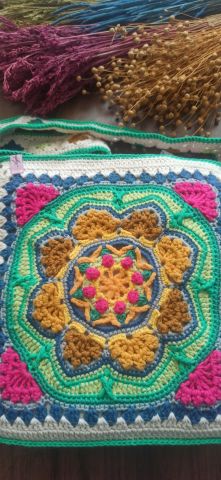 Coton İp El Örgüsü Motifli Çanta 30cm x 30cm x 5,5 cm ABM9978