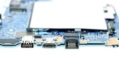 Lenovo V130-15IKB i5-8250U işlemcili AMD Ekran Kartlı Notebook Anakart 448.0DC05.003M