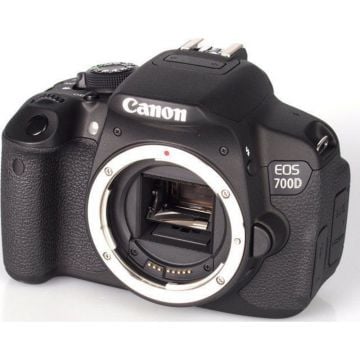 Canon EOS 700D Body DSLR Fotoğraf Makinesi