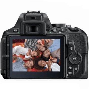 Nikon D5600 18-55mm VR Fotoğraf Makinesi