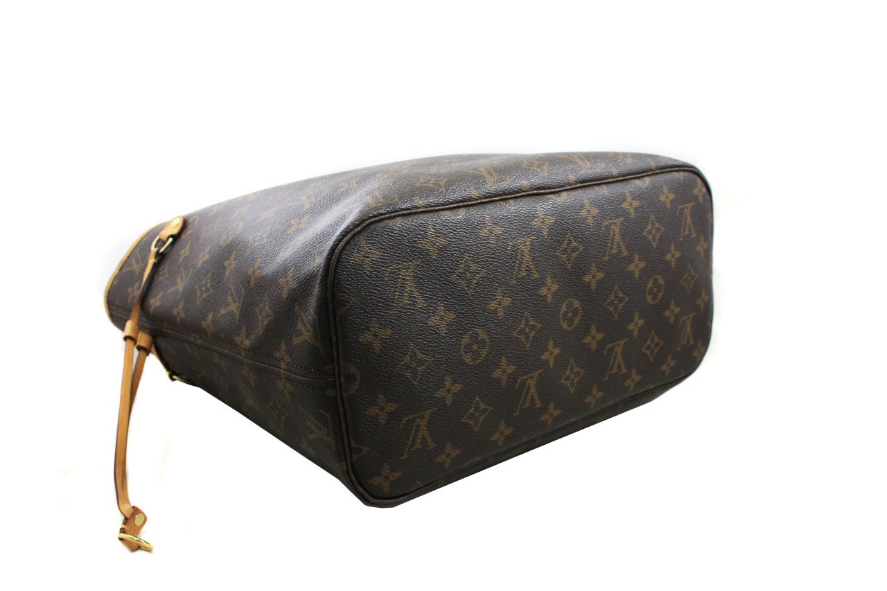 LOUIS VUITTON Monogram Canvas Neverfull MM