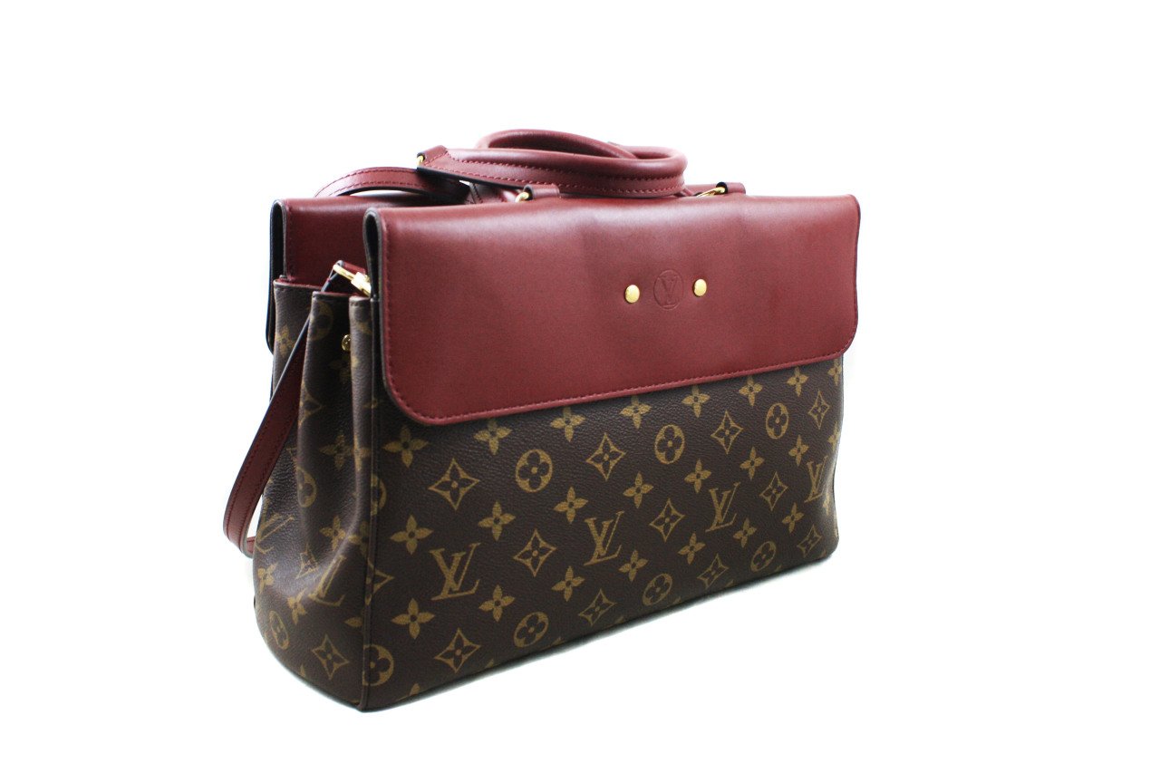LOUIS VUITTON Monogram Venus