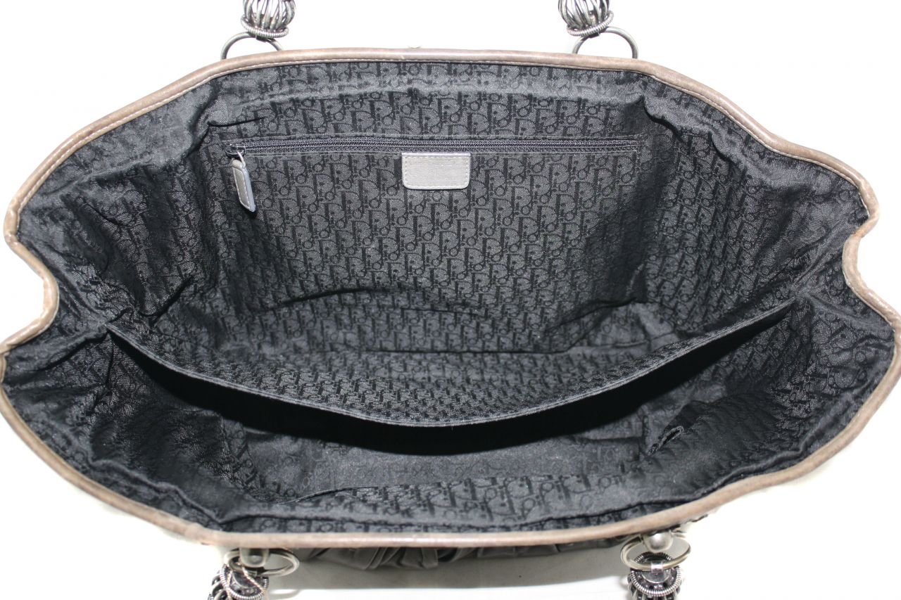 CHRISTIAN DIOR Grey Lambskin Leather Limited Shoulder Bag CHRISTIAN DIOR Orijinal kinci El Luks bernaboutique