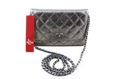 CHANEL Metallic Aged Calfskin Reissue Wallet On Chain