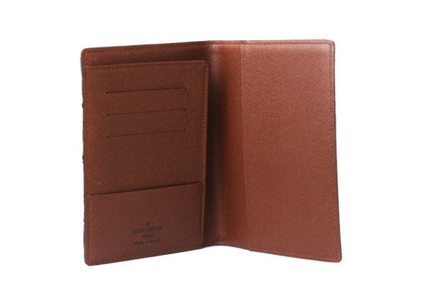 LOUIS VUITTON Monogram Canvas Passport Cover