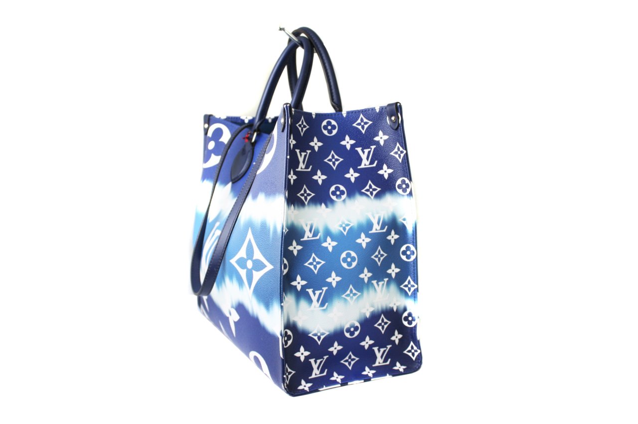 LOUIS VUITTON Blue Monogram Giant Canvas Onthego GM Bag