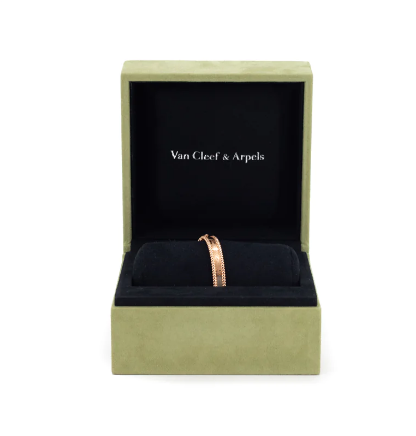 VAN CLEEF&ARPELS Rose Gold Perlee Bracelet