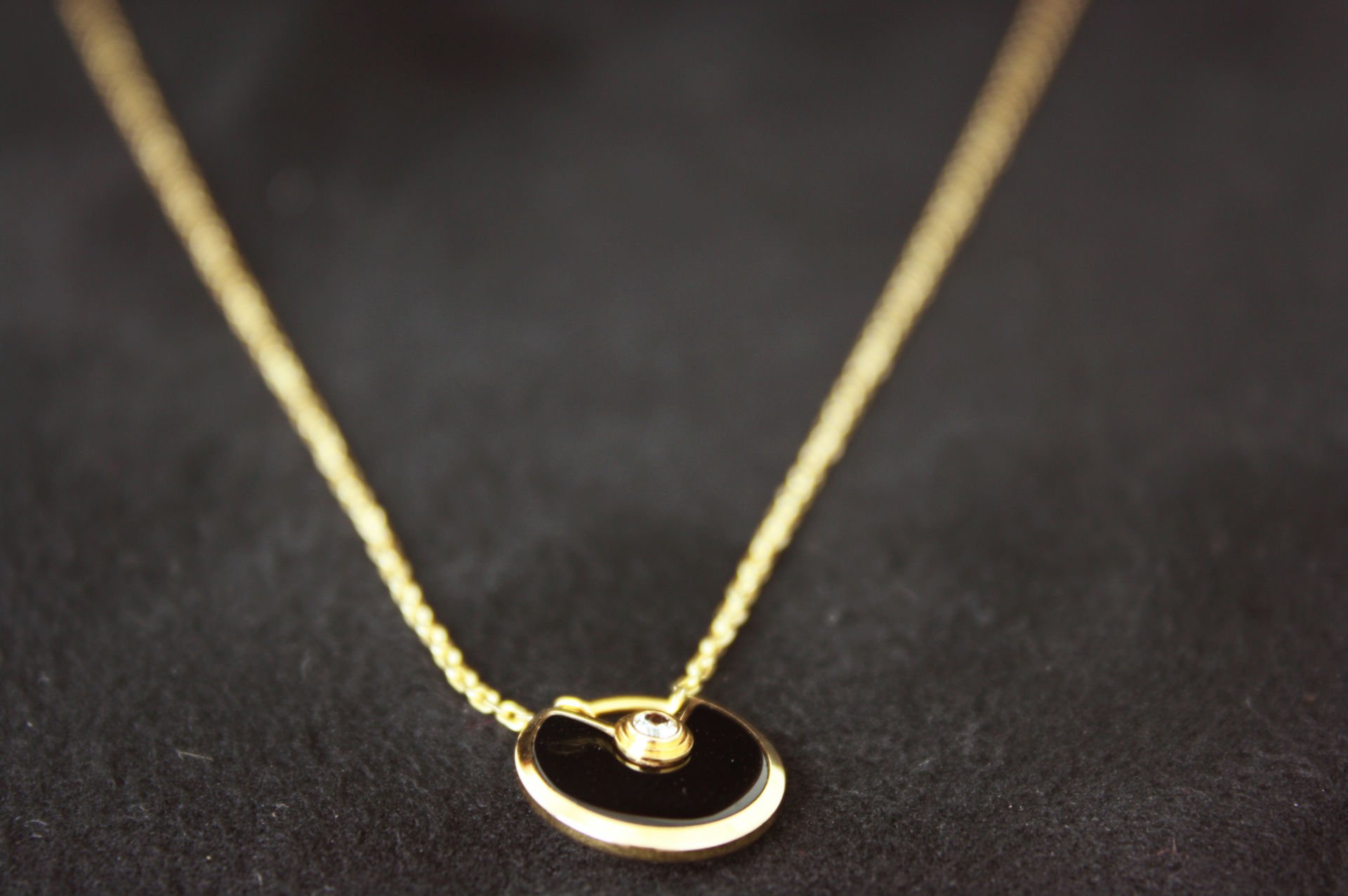 Cartier amulette store necklace xs