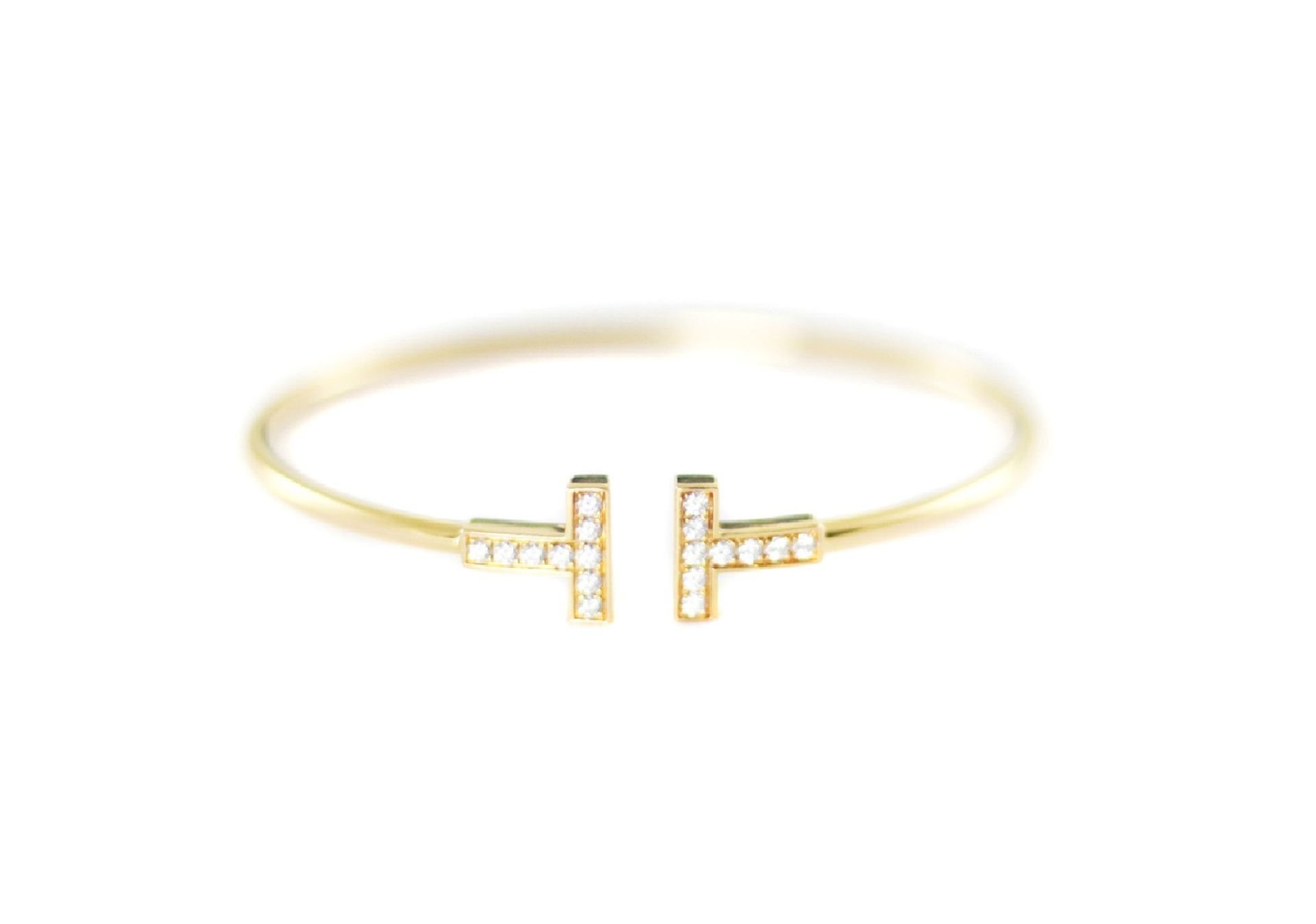 TIFFANY&Co 18k Yellow Gold Diamond T Wire Bracelet