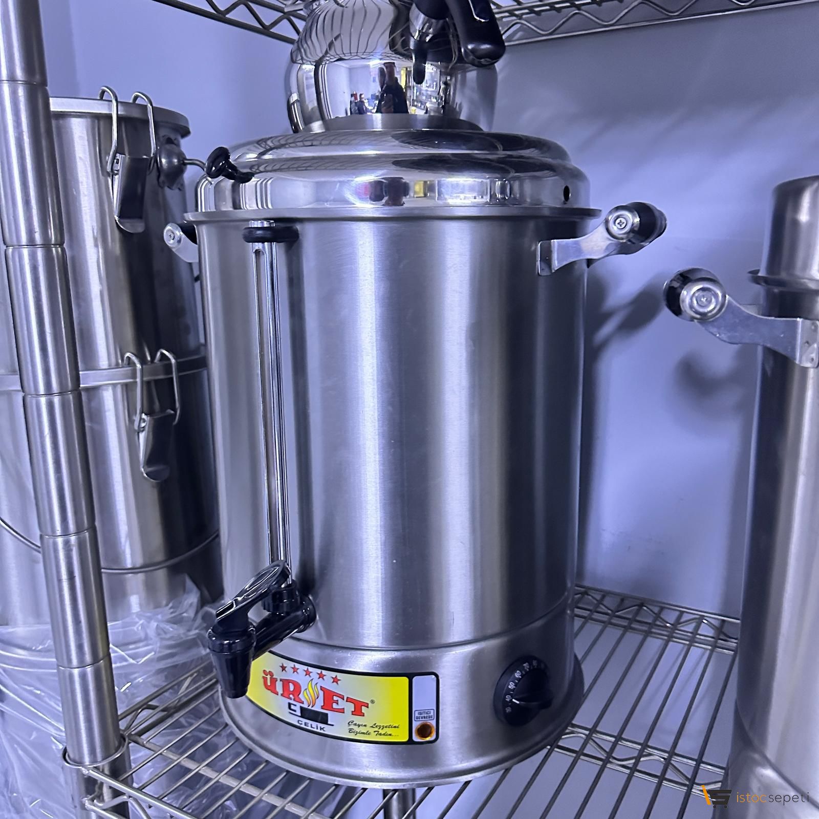 Üzeri Demlikli Çay Makinesi 250 Bardak 22 Litre