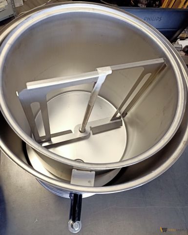 Mum Eritme Kazanı  Motorlu Çevirmeli 23 Litre