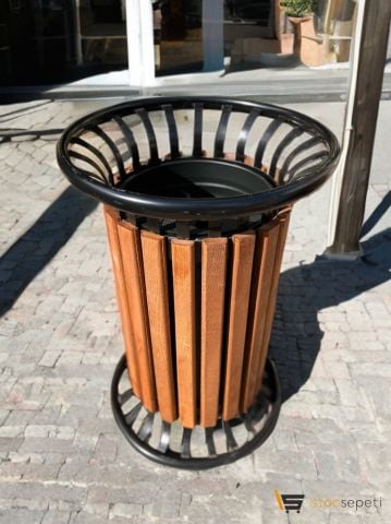 Ahşap Kaplamalı Çemberli Dış Mekan Çöp Kovası