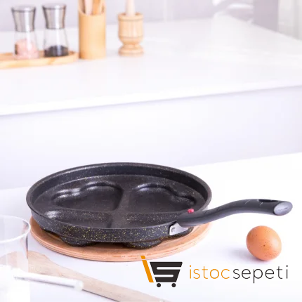 4 Gözlü Kalpli Tava 24 Cm