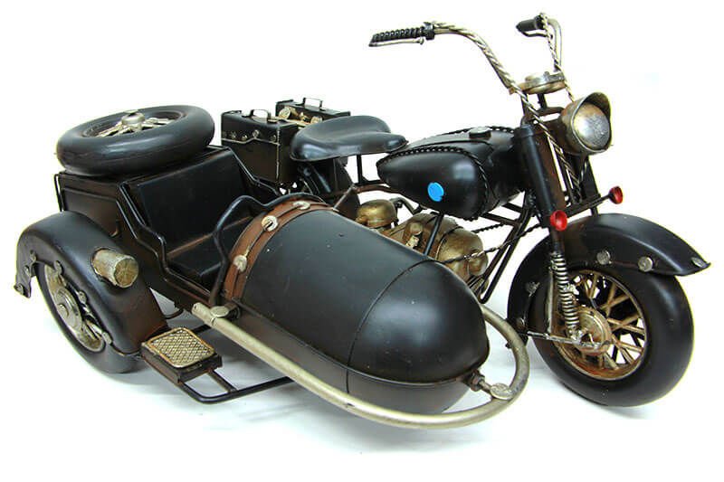 El Yapımı Metal Sepetli Motosiklet Modeli
