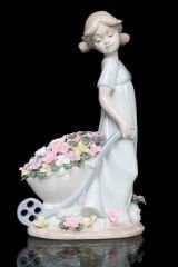 Porselen Biblo Çiçekçi Kız
