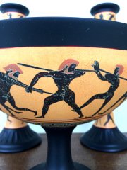 Antik Yunan kase ve ikili şamdan takımı