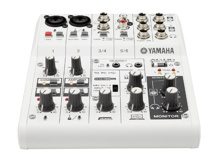 Yamaha AG06 6 Kanal Deck Mikser