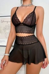 Kadın Siyah Dantel ve Tül Detaylı Etekli Şık Gecelik Takımı – Modern, Konforlu