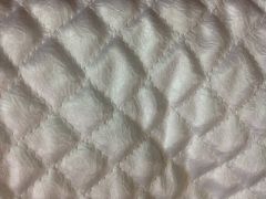 Importé satin blanc quilting