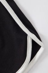 Kadın Siyah Askılı Crop Top ve Şortlu Gecelik Takım