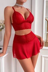 Kadın Kırmızı Dantel ve Tül Detaylı Etekli Şık Gecelik Takımı – Modern, Konforlu