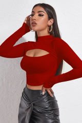 Kadın Kırmızı Göğüs Dekolteli Uzun Kollu Cut Out Crop Top Bluz – Şık, Rahat ve Kolay Kombinlenebilir