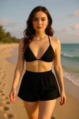 Kadın Siyah Şortlu Belden ve Boyundan Bağlamalı Bikini Takımı – Modern, Konforlu ve Günlük Kombinlere Uygun
