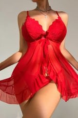 Kadın Kırmızı Dantelli, Fırfırlı Tül ve Fiyonk Detaylı Tangalı Gecelik Takımı – Modern, Konforlu