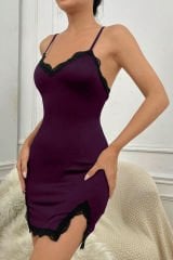 Kadın Mor Göğsü ve Bacakları Dantelli Yırtmaçlı Şık Gecelik – Modern ve Şık Tasarım