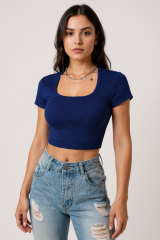 Kadın Lacivert Yarım Kol Düz Yaka Crop Top Bluz – Şık, Rahat ve Kolay Kombinlenebilir