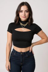 Kadın Siyah Göğüs Dekolteli Yarım Kollu Cut Out Crop Top Bluz – Şık, Rahat ve Kolay Kombinlenebilir
