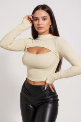 Kadın Ekru Göğüs Dekolteli Uzun Kollu Cut Out Crop Top Bluz – Şık, Rahat ve Kolay Kombinlenebilir